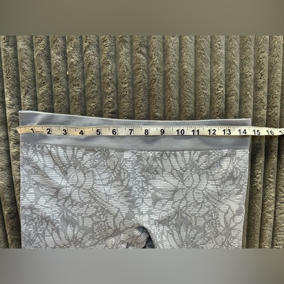 Fabletics set - Picture 3 of 4